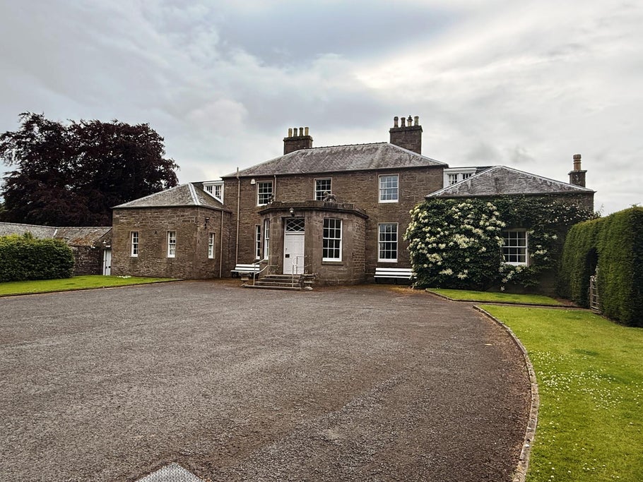 Glamis House