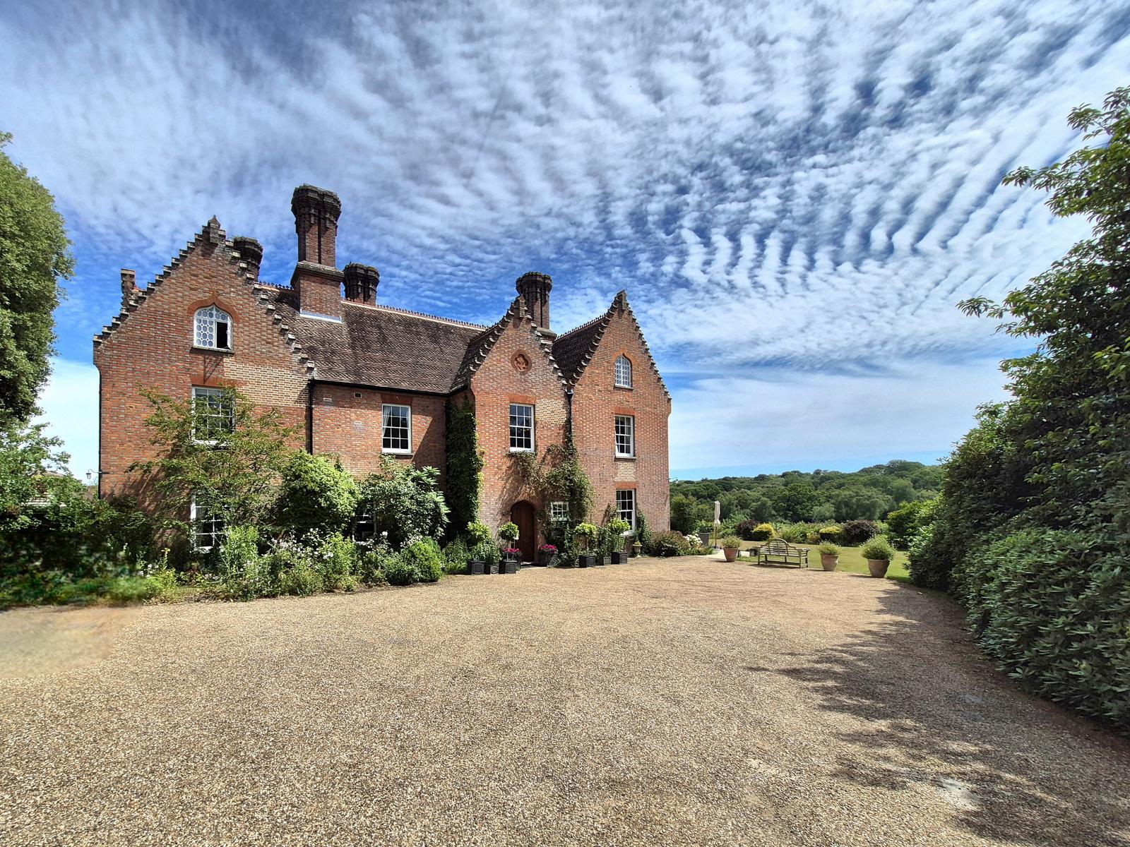 property-img
