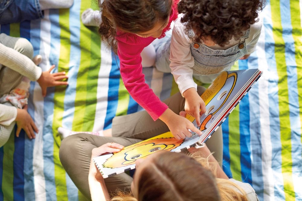 Children reading