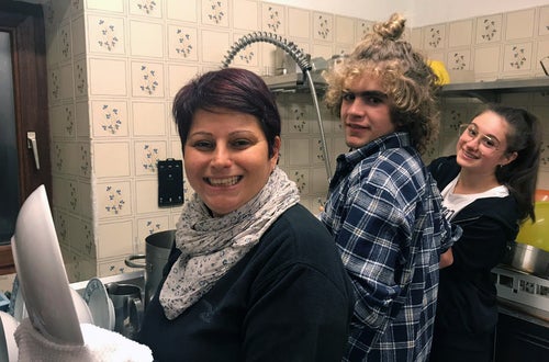 Progetti - La prima nel bosco: laviamo i piatti! Progetti - La prima nel bosco: laviamo i piatti!