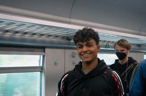 Flomart: viaggio in treno, un alunno Flomart: viaggio in treno, un alunno