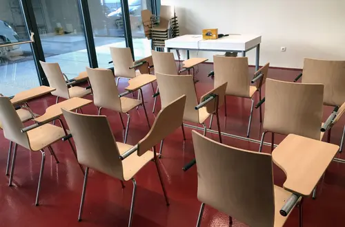 Struttura: laboratorio agroalimentare animali spazio conferenze Struttura: laboratorio agroalimentare animali spazio conferenze