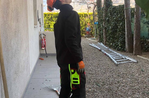 Stage 2022 - al lavoro nei giardini di Trauttmansdorff Stage 2022 - al lavoro nei giardini di Trauttmansdorff