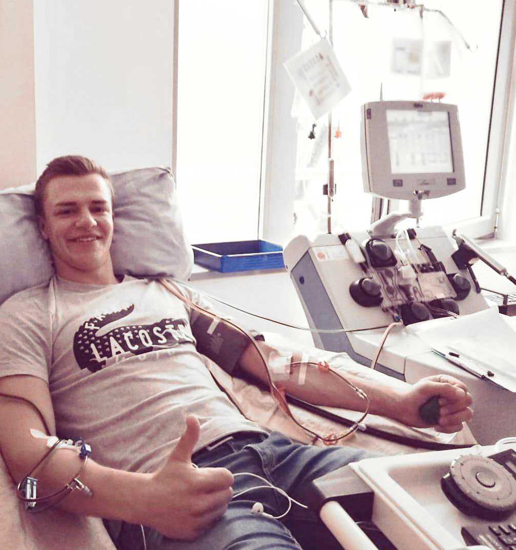 Stefan bei seiner Stammzellentnahme Stefan bei seiner Stammzellentnahme