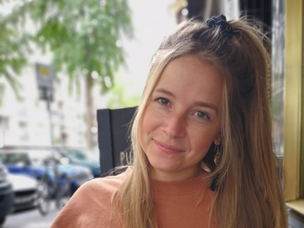 Maren Bauchmüller lächelt in die Kamera Maren Bauchmüller lächelt in die Kamera