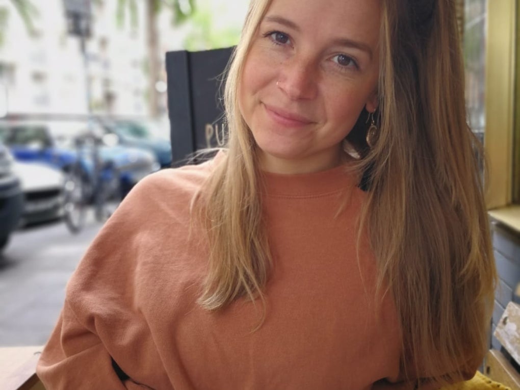 Maren Bauchmüller lächelt in die Kamera Maren Bauchmüller lächelt in die Kamera