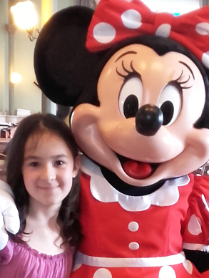 Leticia im Disneyland Paris