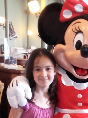 Leticia im Disneyland Paris
