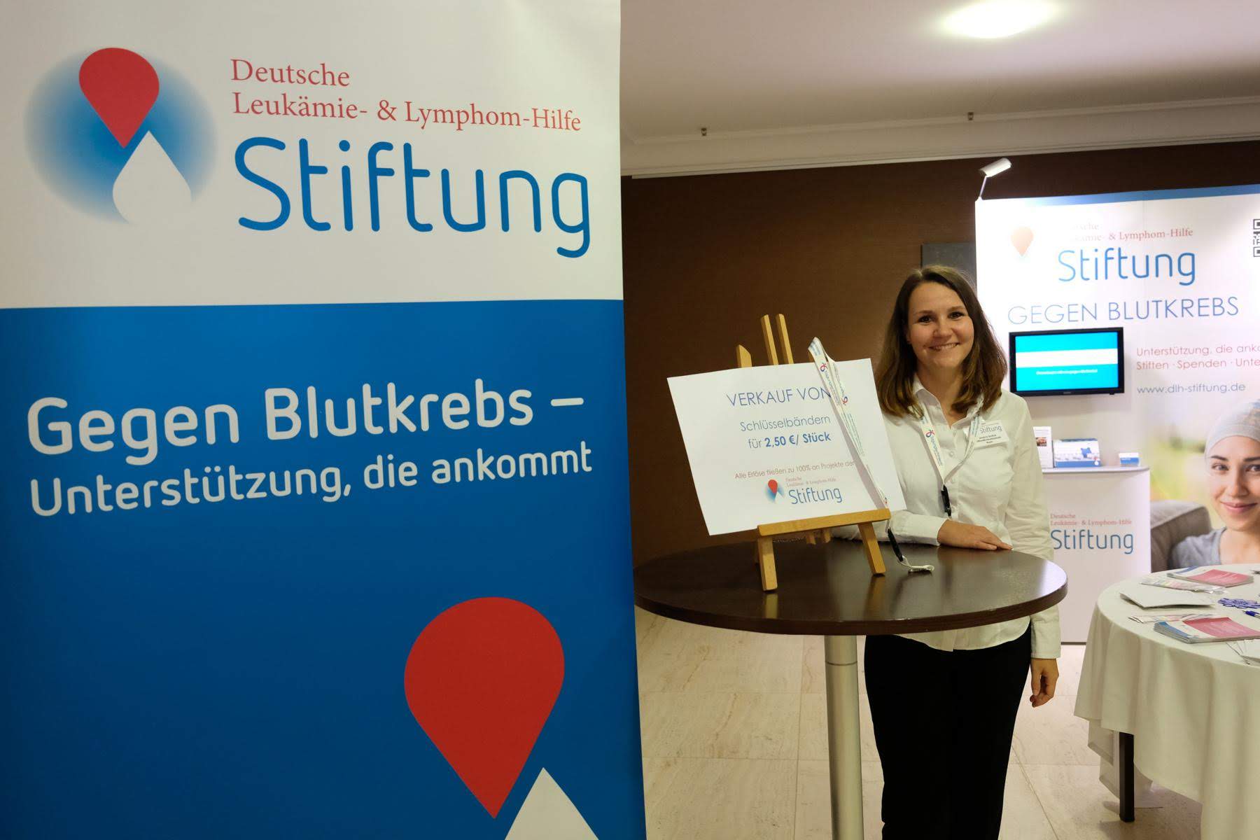 Seit November 2016 unterstützt Jessica Stoltze die Stiftung Deutsche Leukämie-& Lymphom-Hilfe in den Bereichen Fundraising, Presse- und Öffentlichkeitsarbeit sowie Veranstaltungen