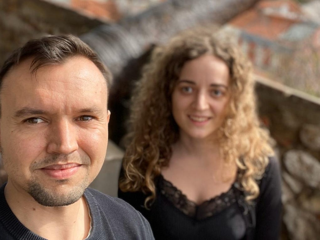 Alexander mit seiner Freundin Jennifer Alexander mit seiner Freundin Jennifer