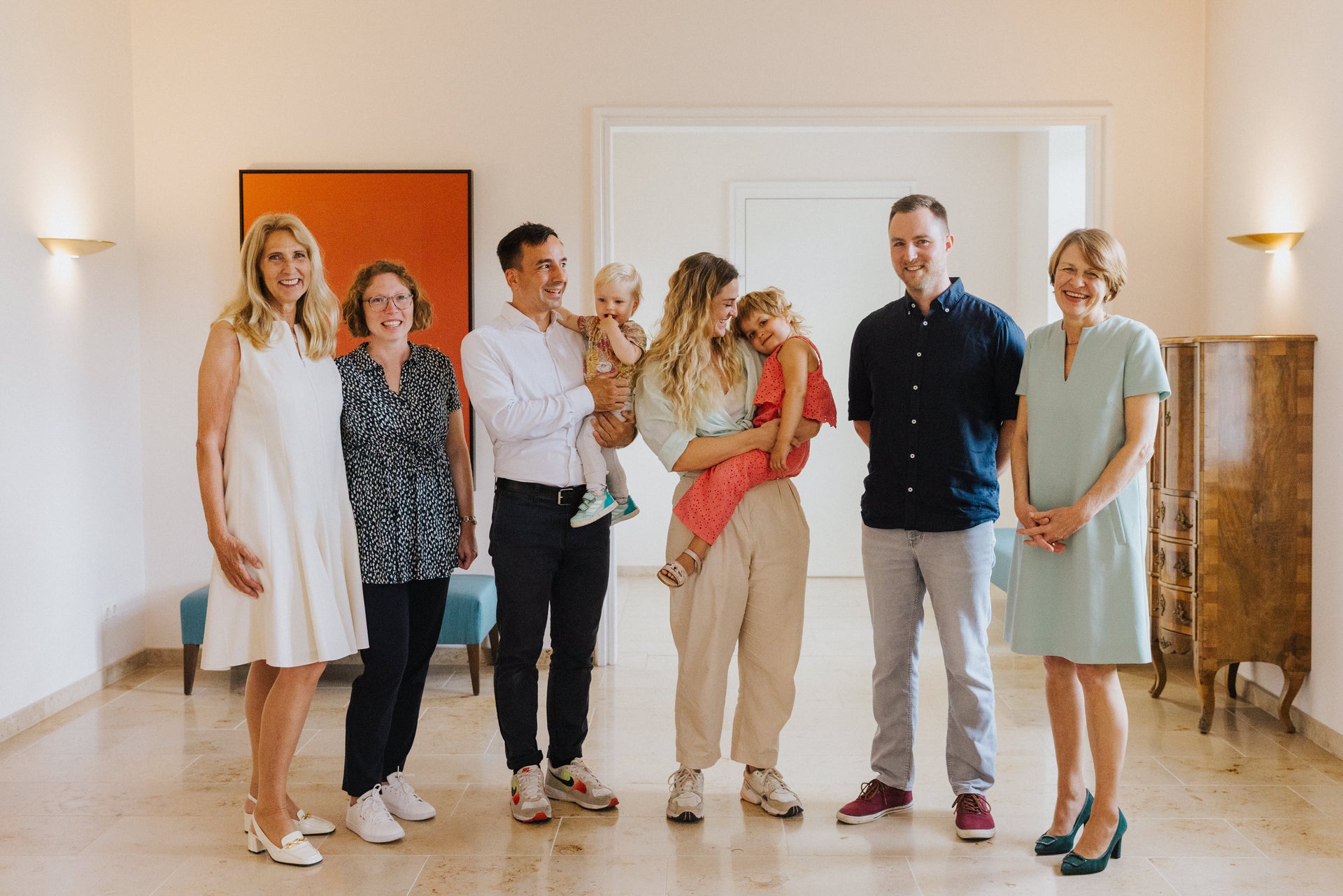 v.l. Dr. Elke Neujahr, Vanessa Dancker, Marc Rogotzki mit Romy, Anne Rogotzki mit Annabel, Fabian Dancker und Elke Büdenbender
© Julia Steinigeweg v.l. Dr. Elke Neujahr, Vanessa Dancker, Marc Rogotzki mit Romy, Anne Rogotzki mit Annabel, Fabian Dancker und Elke Büdenbender
© Julia Steinigeweg