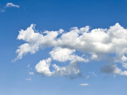 Ein blauer Himmel mit Wolken Ein blauer Himmel mit Wolken