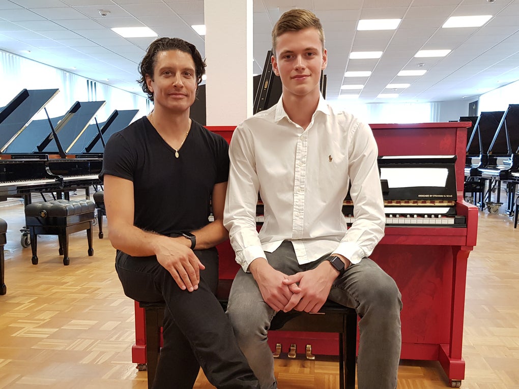 Pianist David Ianni und Lukas Herrmann Pianist David Ianni und Lukas Herrmann