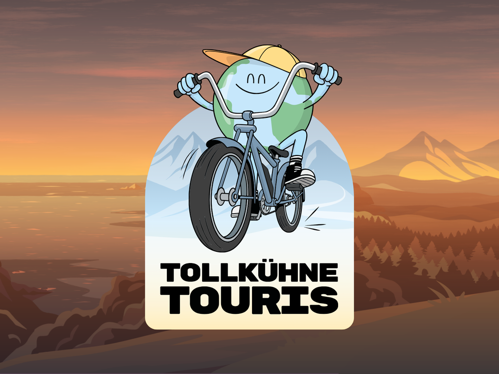 Grafik einer Landschaft mit Bergen, davor das Logo von "Tollkühne Touris" Grafik einer Landschaft mit Bergen, davor das Logo von "Tollkühne Touris"
