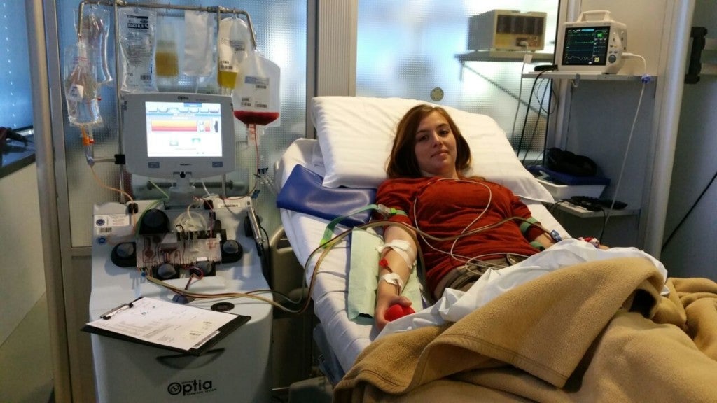 Sabrina Rohrwild bei der peripheren Stammzellentnahme in Frankfurt Sabrina Rohrwild bei der peripheren Stammzellentnahme in Frankfurt