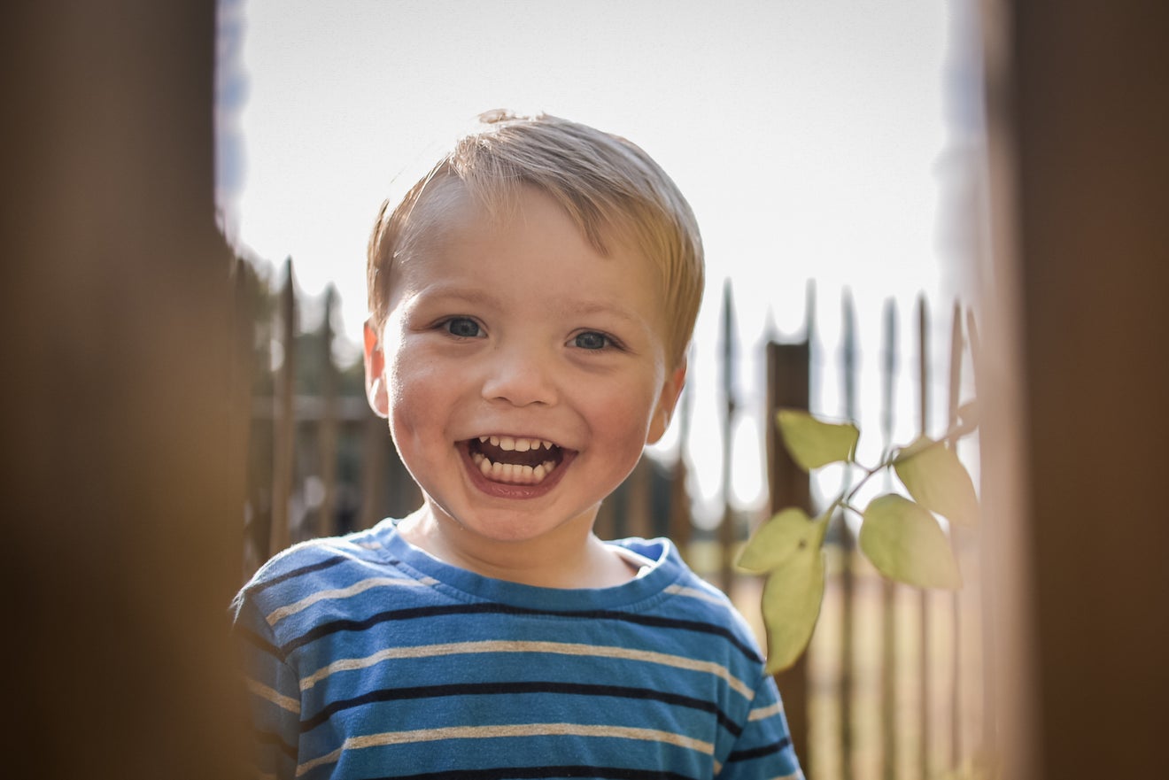 Der kleine Patient Fenno strahlt in die Kamera. Der kleine Patient Fenno strahlt in die Kamera.