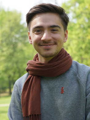 Schauspieler Ivo Kortlang engagiert sich als Unterstützer für die DKMS