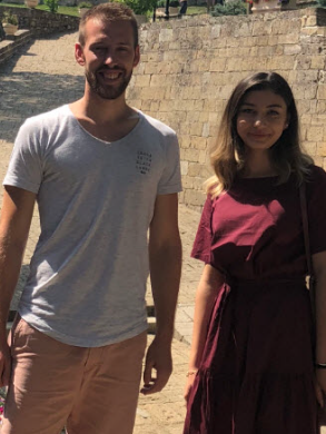 Chrisoph und Elvira haben gemeinsam mehrere Tagesausflüge unternommen.