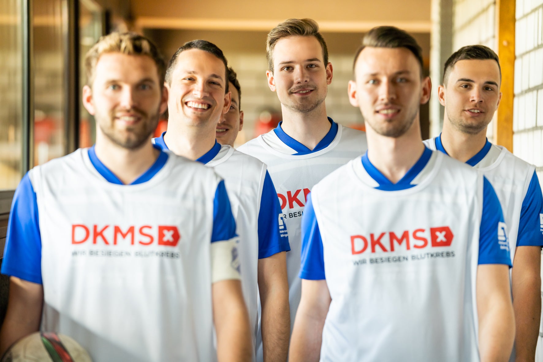 Teamfoto in DKMS Trikots Teamfoto in DKMS Trikots