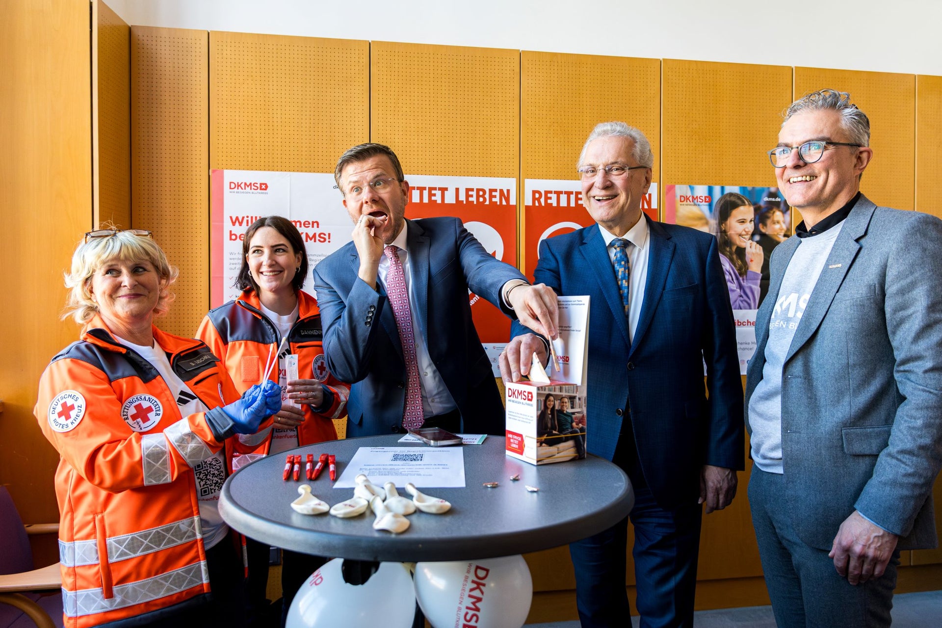 Pressekonferenz der DKMS Aktion #FrankenfuerdasLeben: bayerischen Staatsminister Joachim Herrmann, Nürnbergs Oberbürgermeister Marcus König, DKMS Stephan Schumacher Pressekonferenz der DKMS Aktion #FrankenfuerdasLeben: bayerischen Staatsminister Joachim Herrmann, Nürnbergs Oberbürgermeister Marcus König, DKMS Stephan Schumacher