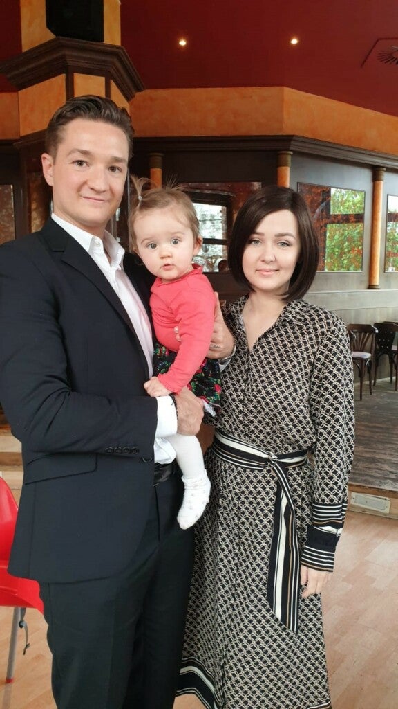 Sebastian, Martyna und ihre Tochter Mila. Sebastian, Martyna und ihre Tochter Mila.