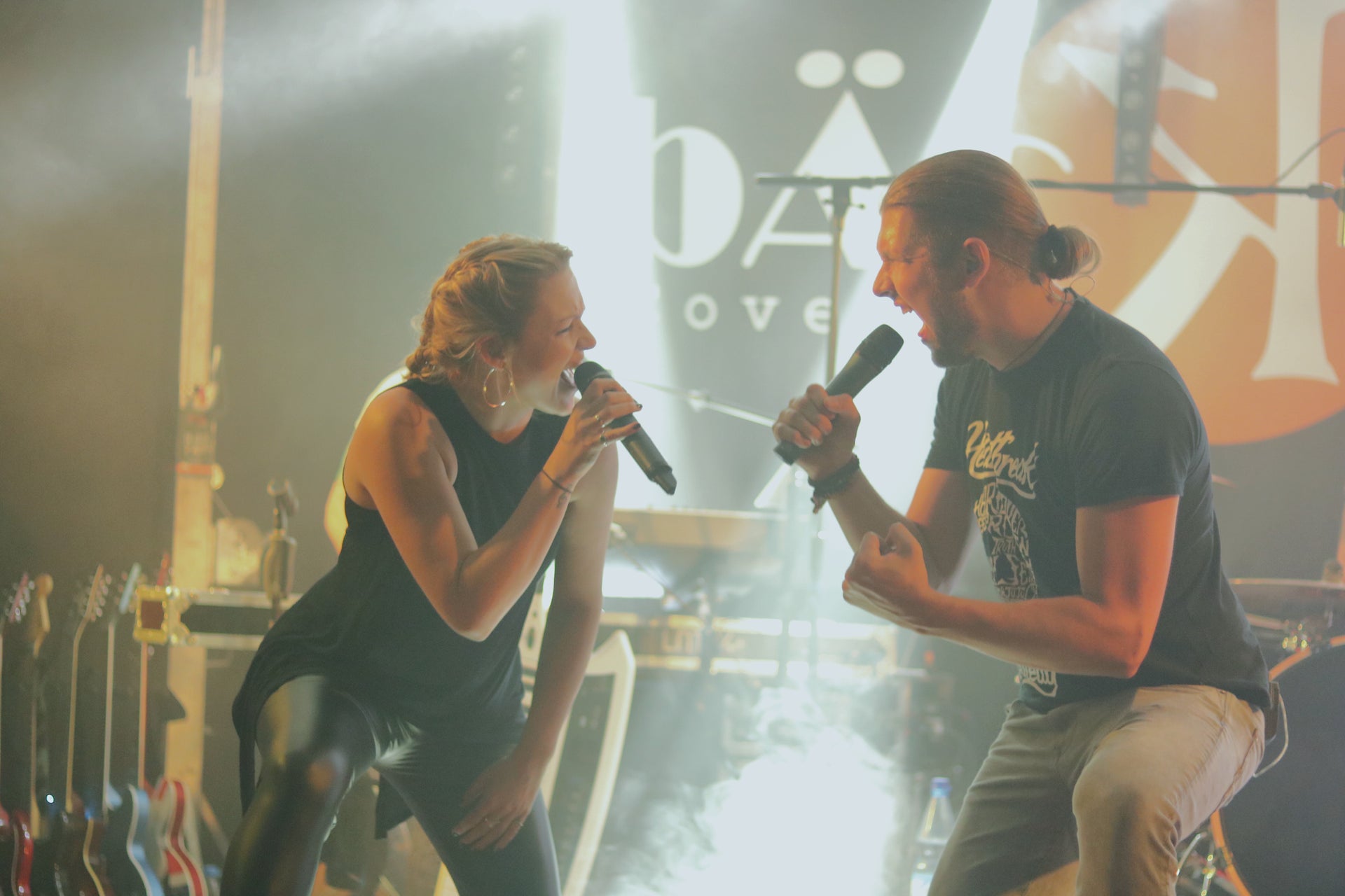 Katharina und Tobi auf der Bühne Katharina und Tobi auf der Bühne