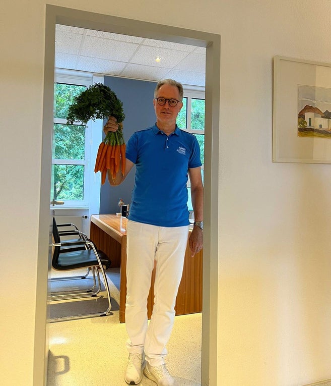 Patient Dr. Schley in der Praxis Patient Dr. Schley in der Praxis