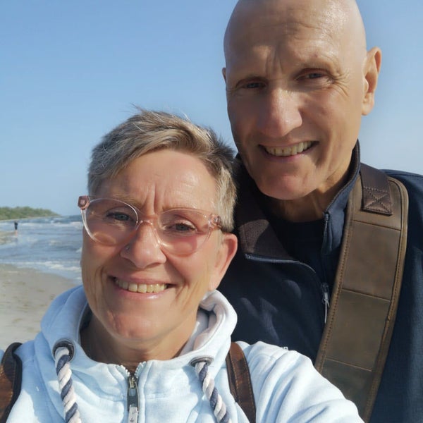 Ein Selfie von Patient Torsten und seiner Frau Britta.