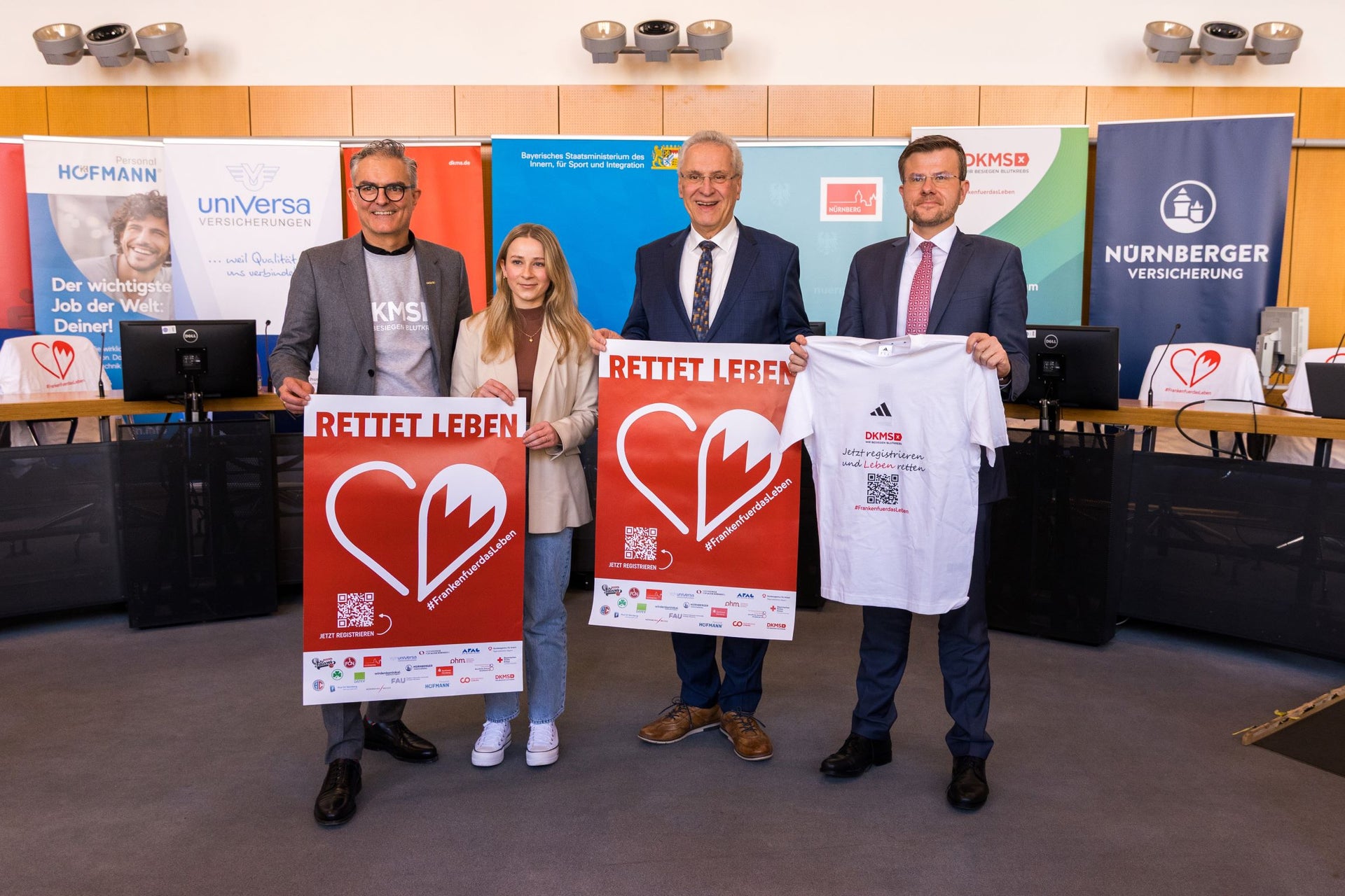 Pressekonferenz der DKMS Aktion #FrankenfuerdasLeben: bayerischen Staatsminister Joachim Herrmann, Nürnbergs Oberbürgermeister Marcus König, DKMS Stephan Schumacher Pressekonferenz der DKMS Aktion #FrankenfuerdasLeben: bayerischen Staatsminister Joachim Herrmann, Nürnbergs Oberbürgermeister Marcus König, DKMS Stephan Schumacher