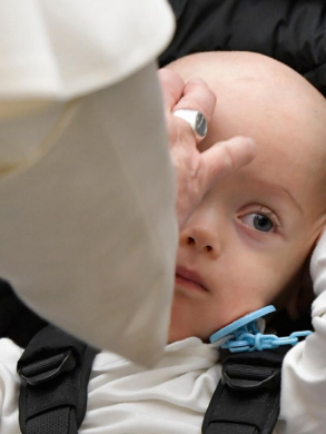 Alessandro erhielt den päpstlichen Segen für sein neues Leben.