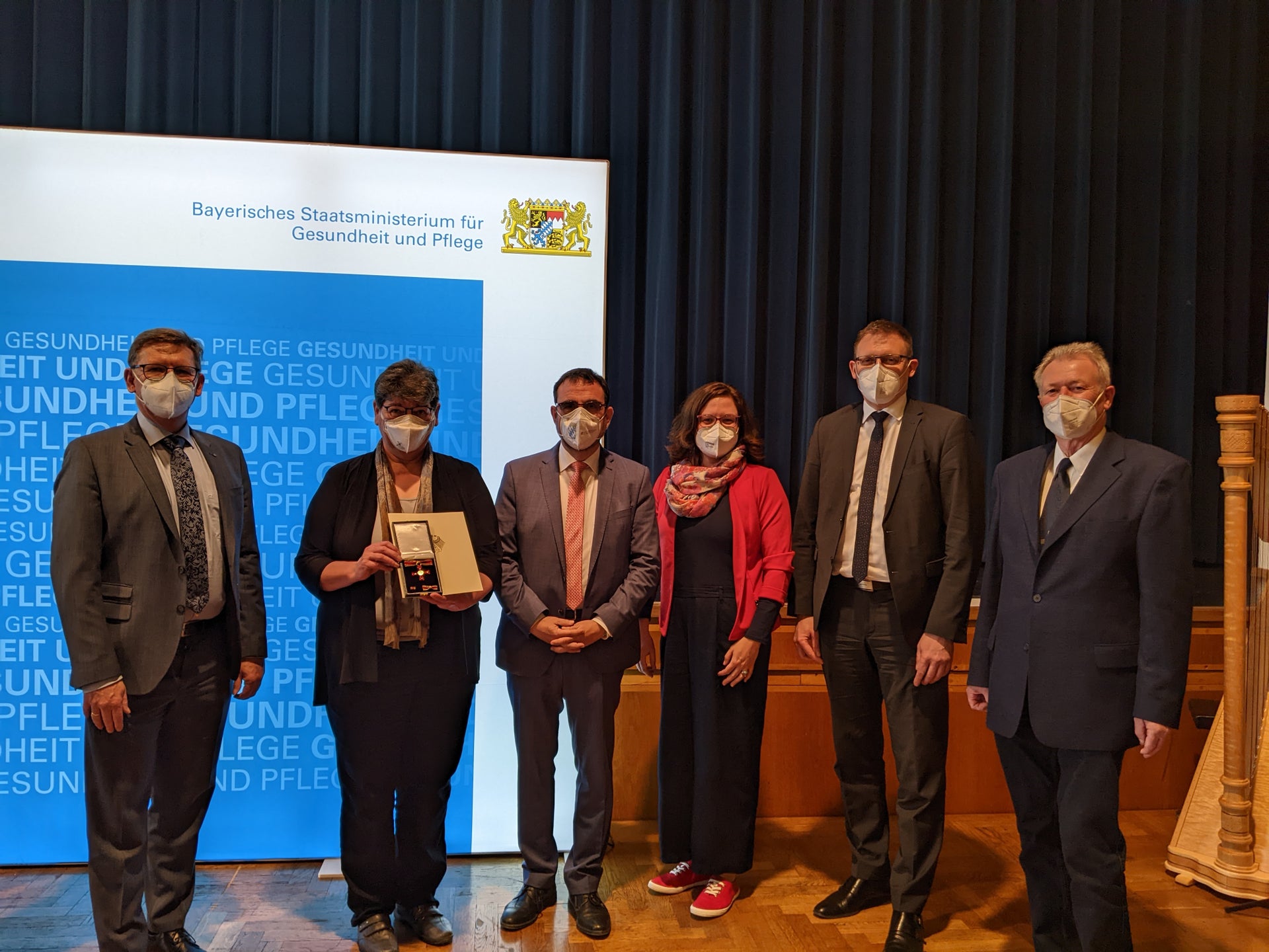 Verleihung des Bundesverdienstkreuzes an Brigitte Lehenberger Verleihung des Bundesverdienstkreuzes an Brigitte Lehenberger