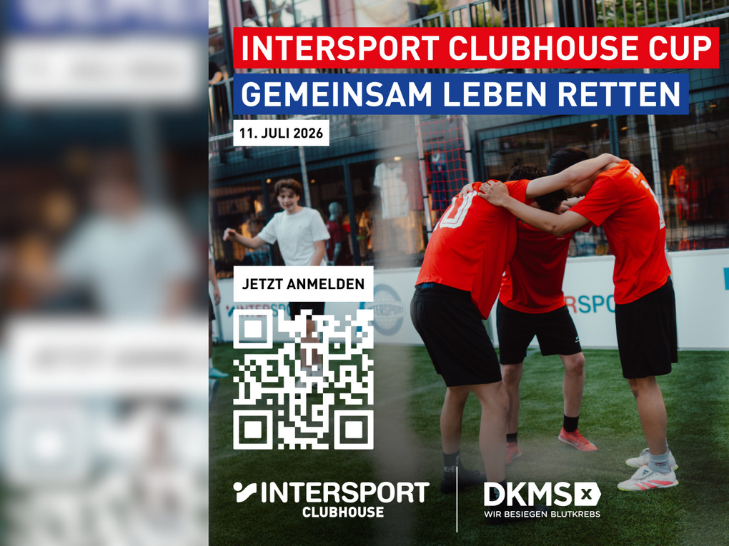Werbeposter von INTERSPORT und der DKMS. Abgebildet sind drei Männer in roten Trikots, die einen Kreis bilden. Werbeposter von INTERSPORT und der DKMS. Abgebildet sind drei Männer in roten Trikots, die einen Kreis bilden.