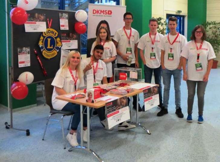 Schüler des Freiherr-vom-Stein Berufskolleg bei der Registrierungsaktion Schüler des Freiherr-vom-Stein Berufskolleg bei der Registrierungsaktion