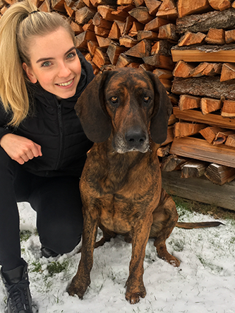 Theresa ist Teil des aktuellen TV-Spots der DKMS. Die junge Studentin ist als Stammzellspender registriert und konnte bereits einem Patienten eine neue Chance auf Leben ermöglichen.