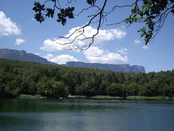 Kleiner Montiggler See (Foto: Landesagentur für Umwelt und Klimaschutz)