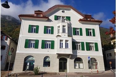 Il municipio di Marlengo, un esempio virtuoso di risanamento energetico di un edificio pubblico (Foto: Comune di Lagundo, Lavori pubblici, Arch. Dr. Josef Garber)