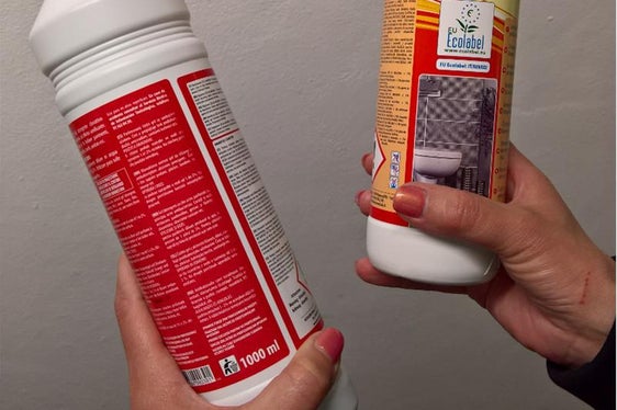 Mit den neuen Richtlinien wird der Ankauf von Putzmitteln mit den Umweltzeichen Ecolabel, Blauer Engel und Nordic Swan gefördert.