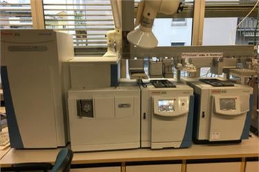 Modernste Analysegeräte zur Untersuchung von Tätowierfarben im Labor für Lebensmittelanalysen und Produktsicherheit der Landesagentur für Umwelt und Klimaschutz Bozen (Foto: Landesagentur für Umwelt und Klimaschutz, Bozen)