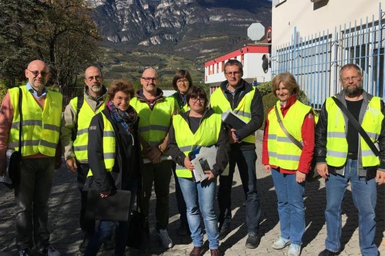 Il gruppo di reperibilità chimica dell’Appa Bolzano. Da sinistra: Flavio Ruffini, Giulio Angelucci, Gabriella Osti, Flavio Ciesa, Marlene Hölzl, Daniela Ceccon, Christian Bachmann, Fiorenza Fogale e Andreas Lotz (foto: Appa Bolzano)