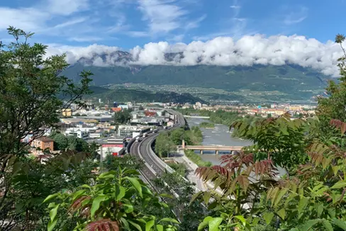 Bozen, A22 Brennerautobahn, von der Virglpromenade aus gesehen (Foto: Landesagentur für Umwelt und Klimschutz)