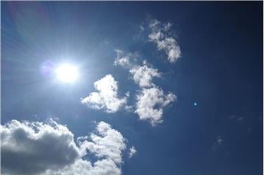 Le concentrazioni di ozono aumentano con il caldo e il forte irraggiamento solare, mentre diminuiscono in caso di piogge elevate (Foto: Agenzia provinciale per l'ambiente)