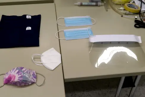 Schutzvorrichtungen für Mund und Nase (Foto: Landesagentur für Umwelt und Klimaschutz)