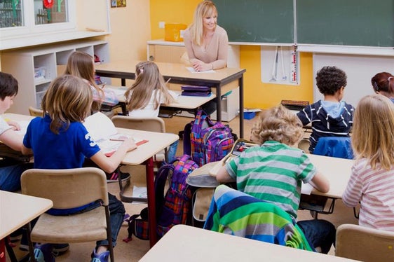 Die schlechte Luftqualität in Schulgebäuden ist ein sehr aktuelles Thema, das im Rahmen des Interreg-Forschungsprojekts QAES untersucht wird (Foto: Homepage QAES https://www.qaes.it/de/)