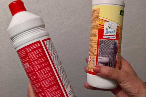 Con i nuovi criteri viene incentivato l’acquisto di prodotti di pulizia contrassegnati dai marchi ecologici Ecolabel, Blauer Engel e Nordic Swan.