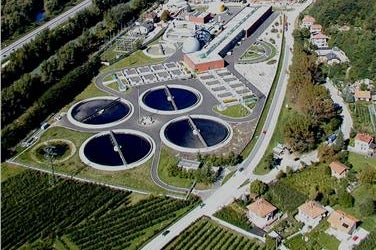 L'impianto di depurazione delle acque di Merano (Foto: Agenzia provinciale per l’ambiente e la tutela del clima)
