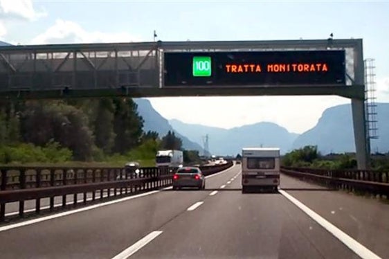 La nuova segnaletica per indicare la velocità di transito raccomandata (foto: Agenzia provinciale per l'ambiente)