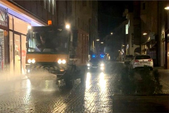 Disinfezione di strade e aree pubbliche (Foto: GNews)