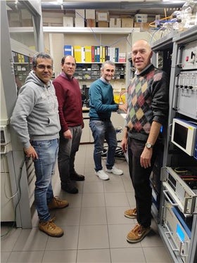 Esperti del Laboratorio italiano di riferimento per la qualità dell’aria di ISPRA in visita all’Agenzia provinciale per l’ambiente e la tutela del clima; a dx Luca Verdi (Foto: Agenzia provinciale per l'ambiente e la tutela del cli