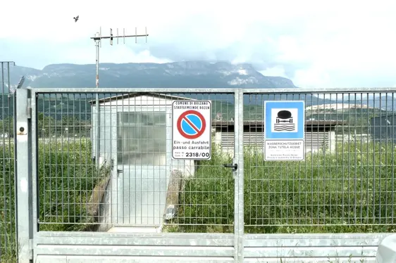 Bozen, Eingang Tiefbrunnen (Foto: Landesagentur für Umwelt und Klimaschutz)