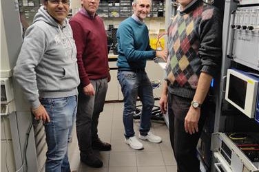 Die Experten des italienischen Referenzlabors für Luftqualität des ISPRA zu Besuch bei der Landesagentur für Umwelt und Klimaschutz; rechts Luca Verdi (Foto: Landesagentur für Umwelt und Klimschutz, C. Zanella)